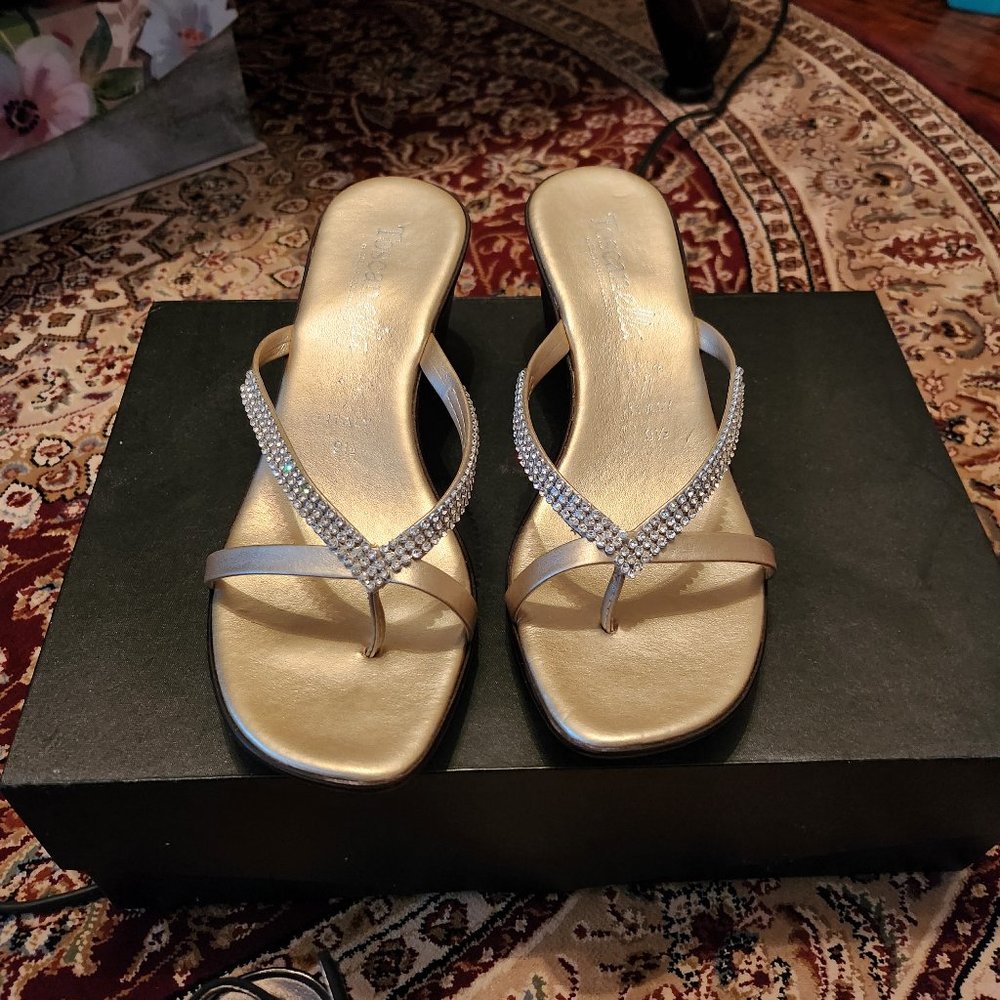 Toscanella sandal